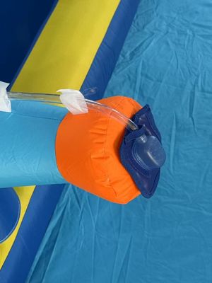 ポリエステル オックスフォード 充気式 青とオレンジの水スライド 子供のための遊び場