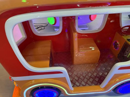 硬貨 に 動かさ れ た 揺れ動く 車 動力 的 な 音楽 と 子供 の ため の 愉快 な 歌
