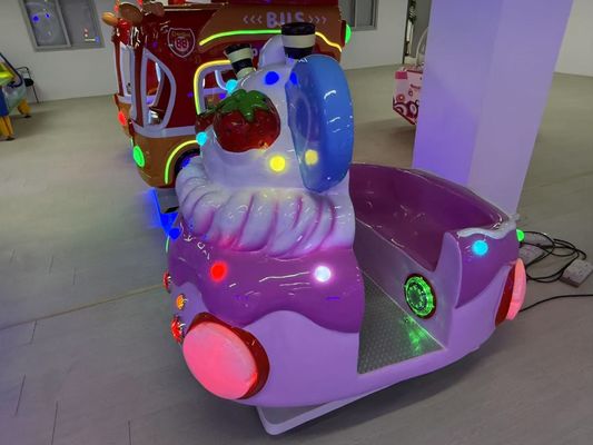 硬貨 に 動かさ れ た 揺れ動く 車 動力 的 な 音楽 と 子供 の ため の 愉快 な 歌