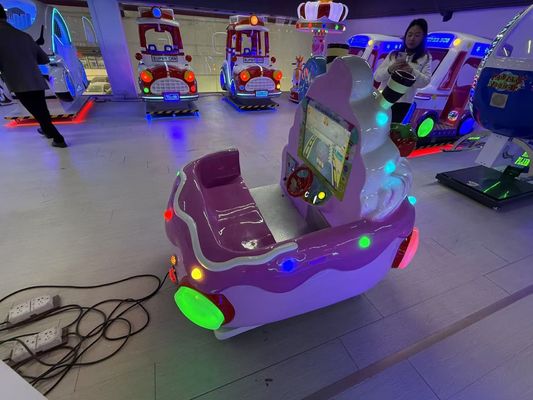 硬貨 に 動かさ れ た 揺れ動く 車 動力 的 な 音楽 と 子供 の ため の 愉快 な 歌