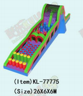 虹色 - 活気に満ちた、楽しいインフレータブル障害物コース